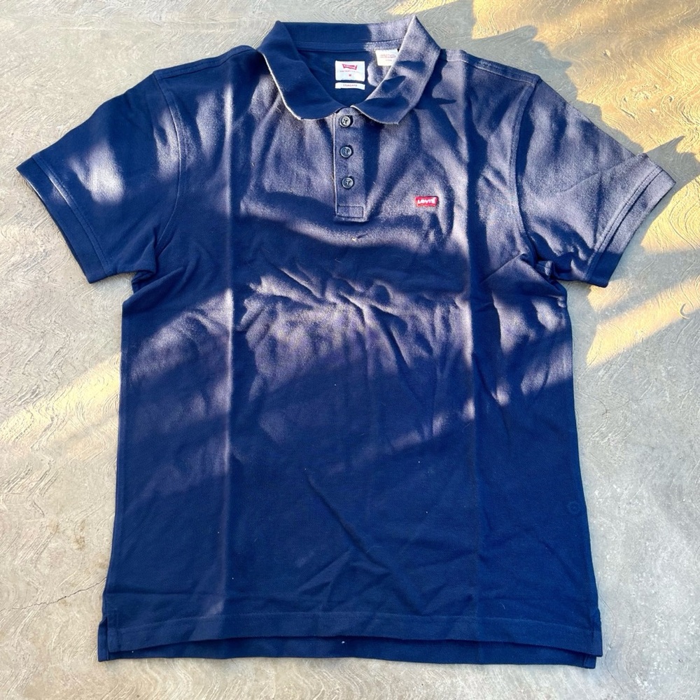 LEVI’S | Dark Blue Navy Chest Logo Polo Shirt M
